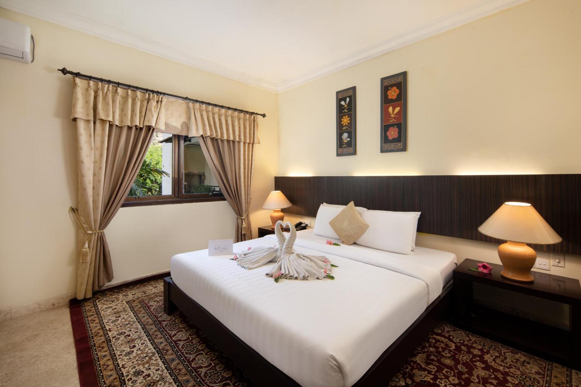 รอยัลเทรทเทสวิวโฮเต็ลแอ่นด์คอนเวนชั่น Hotel Prigen ภายนอก รูปภาพ